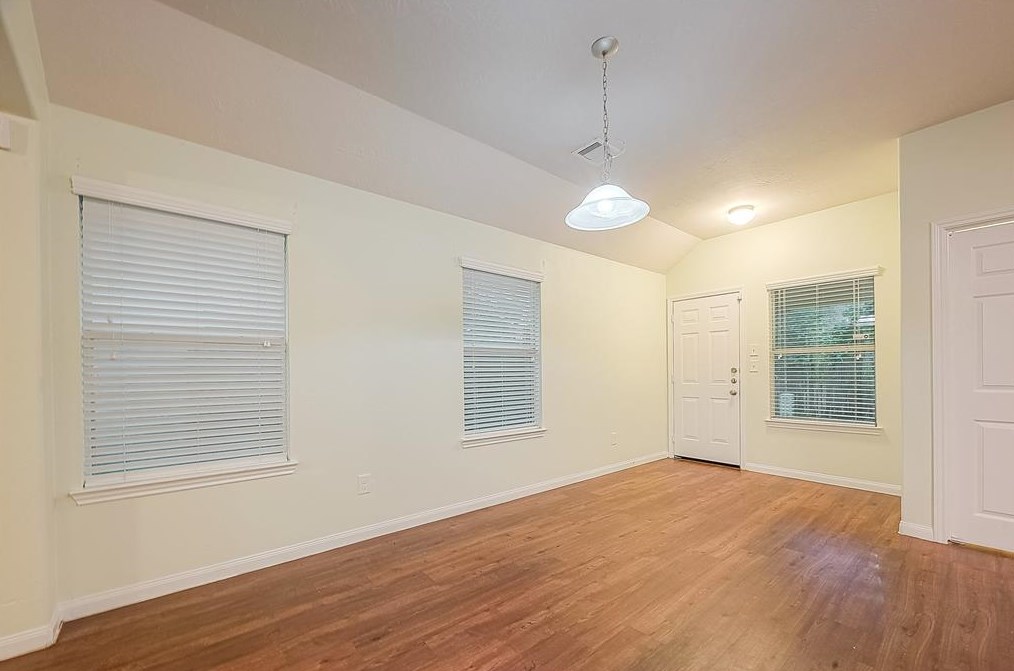 22258 Queenbury Hl Dr, Houston TX  77073-5685 exterior