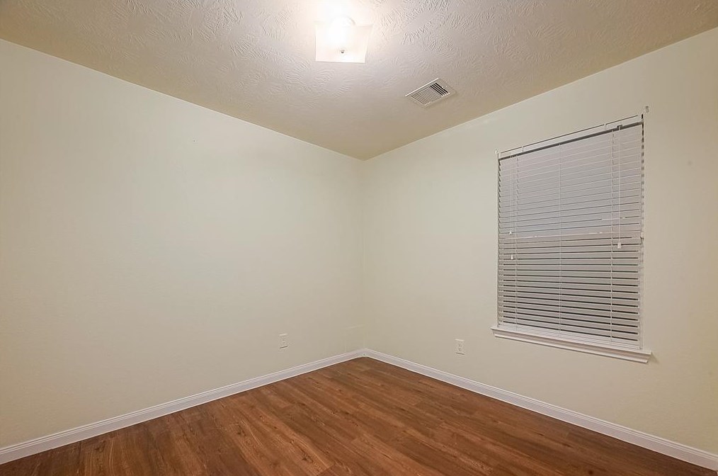 22258 Queenbury Hl Dr, Houston TX  77073-5685 exterior