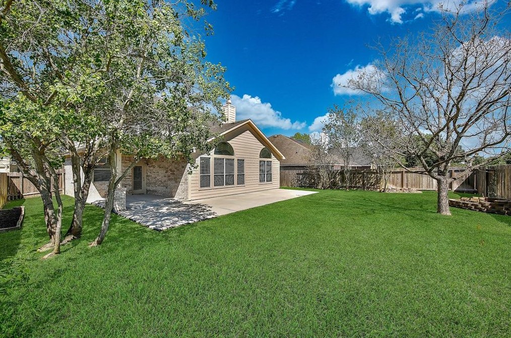 5831 Sawyer Bend Ln, Spring TX  77379-2709 exterior