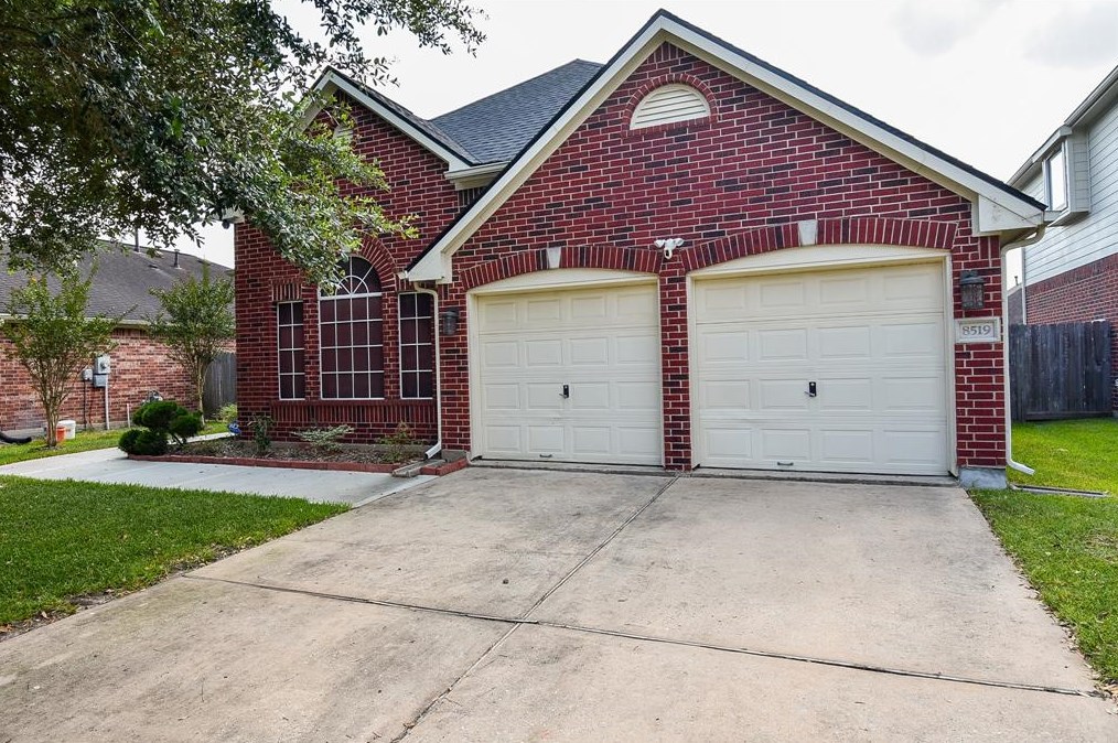 8519 Split Branch Ln, Houston, TX 77095