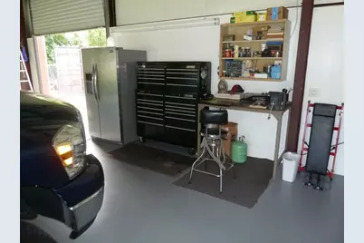 1615 E Wallisville Road, Highlands, TX 77562 - Photo 12