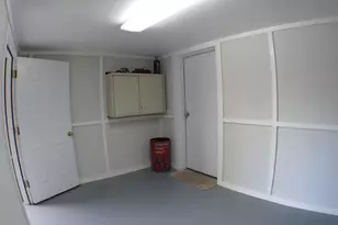 1615 E Wallisville Rd, Highlands, TX 77562 - Photo 22