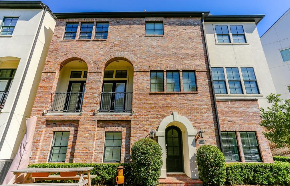 9452 London Bridge Sta, Houston, TX 77045-4643