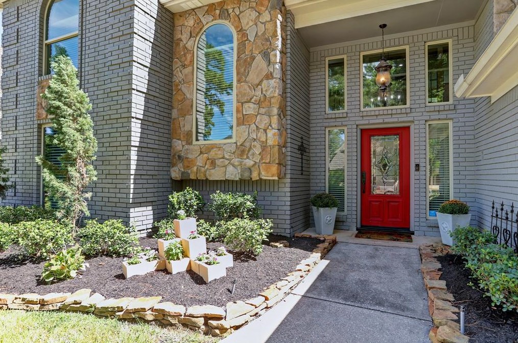 14618 Rosehill Dr, Houston, TX 77070-2243