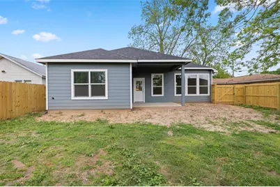 1005 Bonham Street, Columbus, TX 78934 - Photo 18