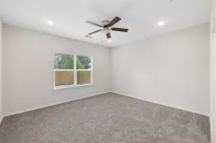 1005 Bonham St, Columbus, TX 78934 - Photo 8