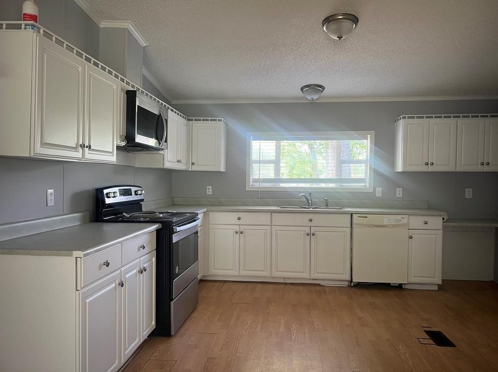 44817 Cary Ln, Hempstead, TX 77445