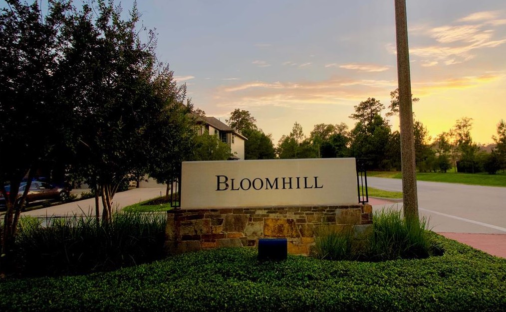 123 Bloomhill Pl, Magnolia, TX 77354