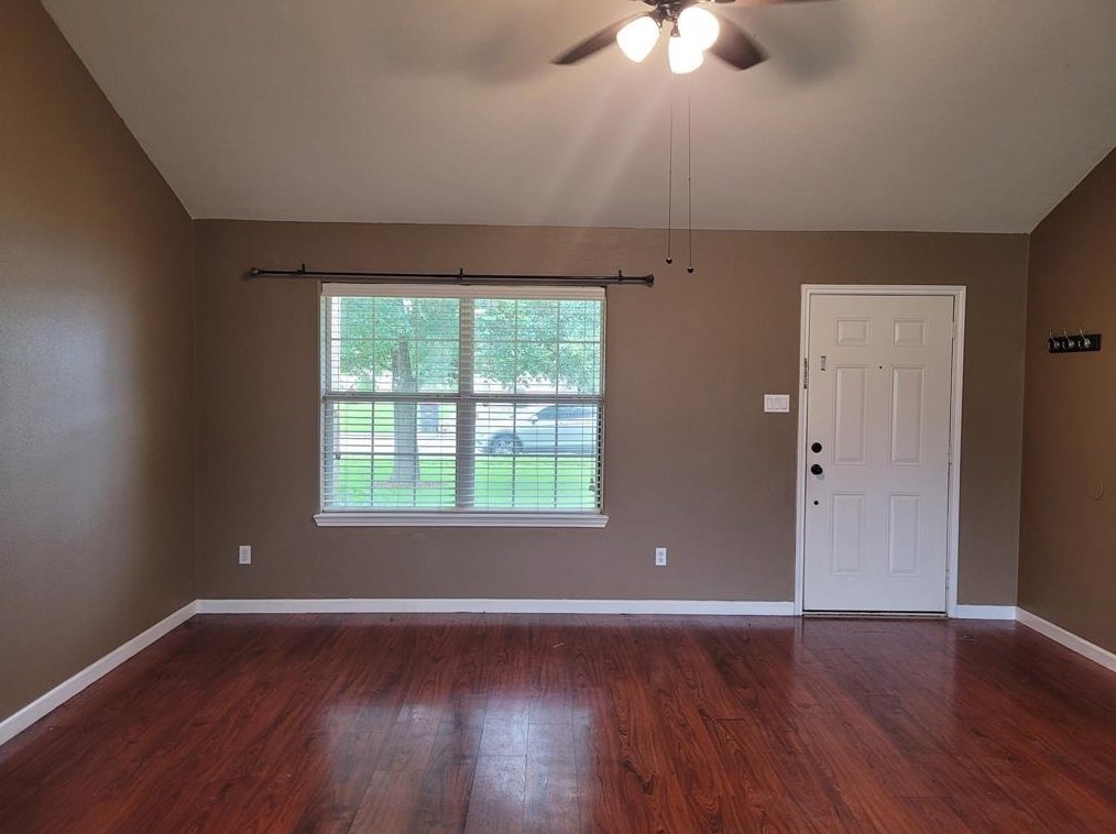 6814 Manor Terrace Ln, Richmond, TX 77469