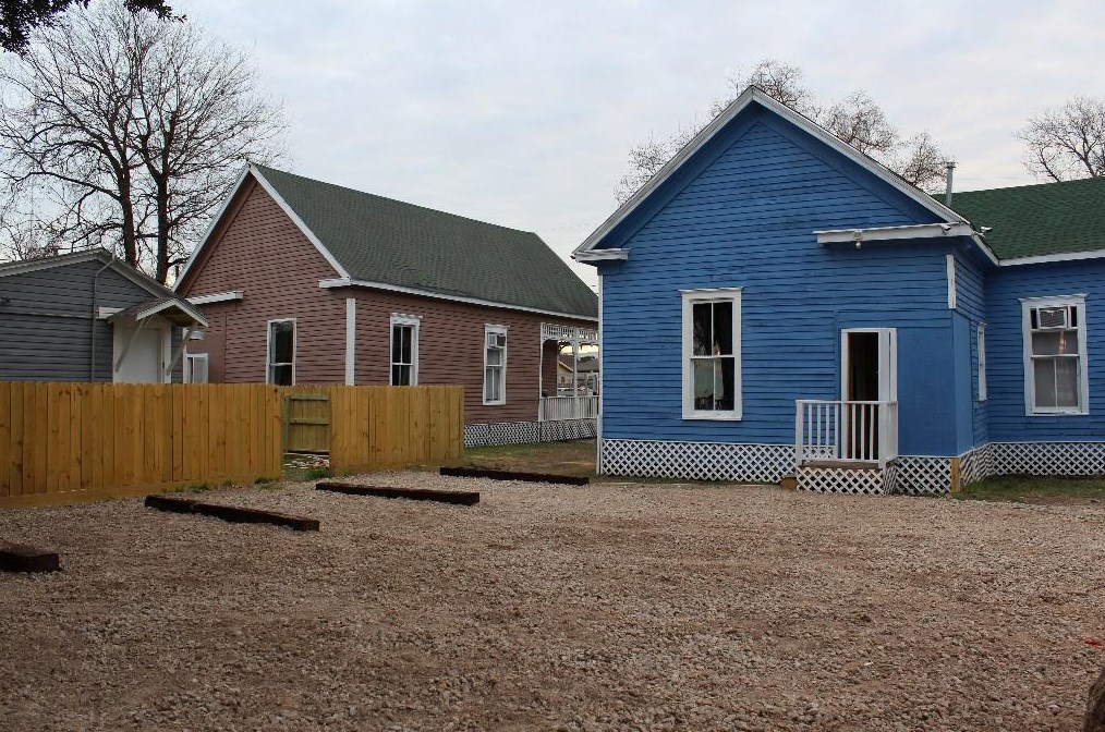 204 Nagle St, Houston, TX 77003-2340