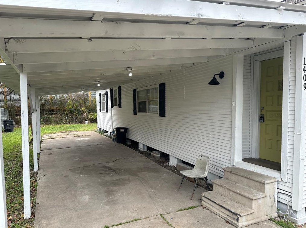 1409 Featherstone St, Houston, TX 77020