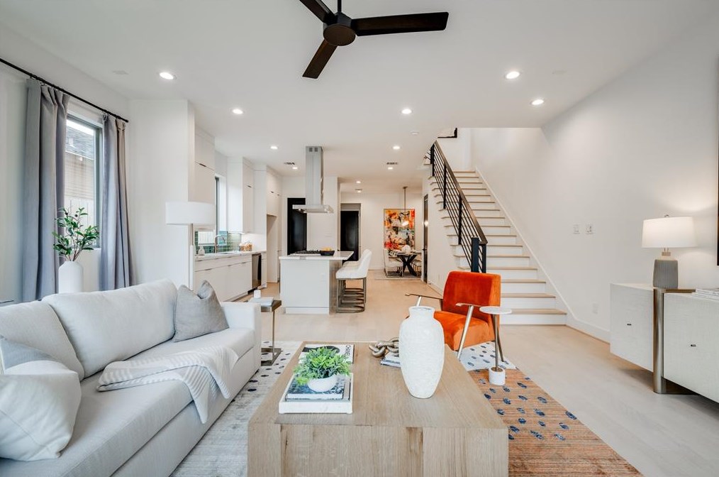 1808 Branard St, Houston TX  77098-2516 exterior