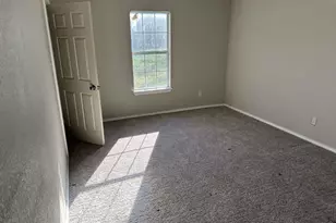 206 Grayson St, Teague, TX 75860 - Photo 4