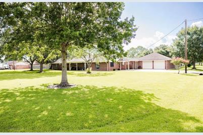 1690 County Road 965, Alvin, TX 77511 - Photo 1