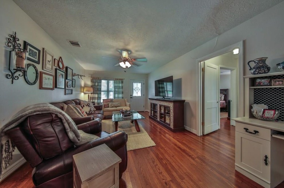 1529 Lamonte Ln, Houston TX  77018-4110 exterior