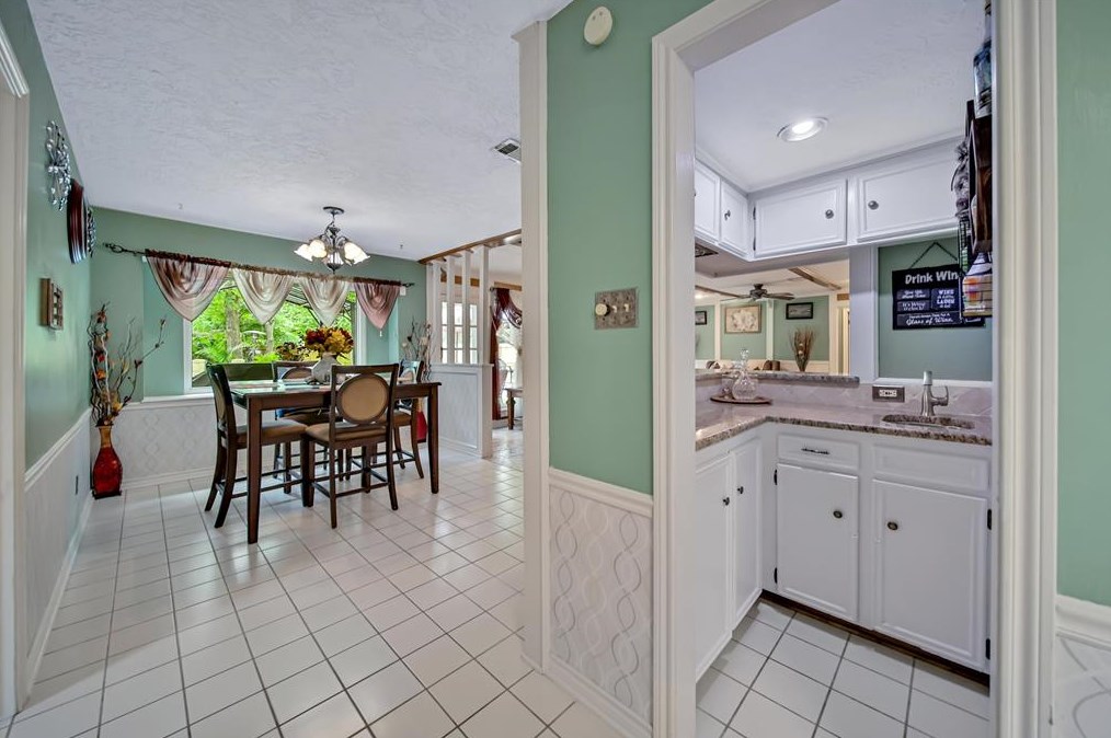 2302 Middle Crk Dr, Humble TX 77339-1821 exterior