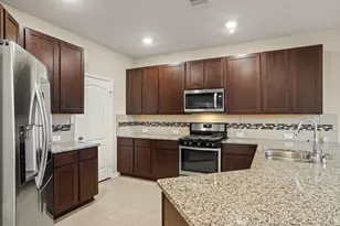 15602 Cliffside Arbor Ln, Houston, TX 77044 - Photo 10