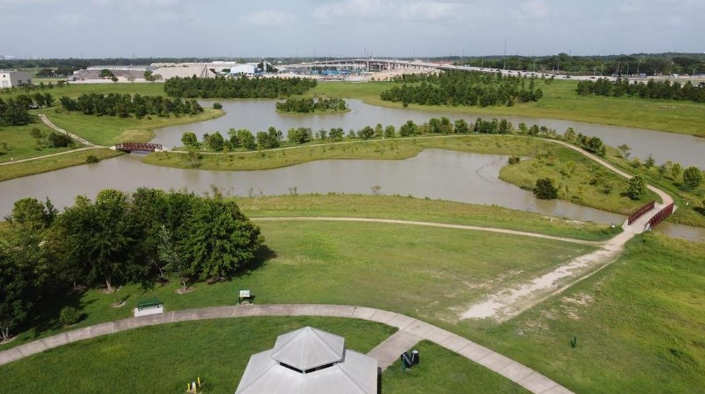 4551 Warm Spg Rd, Houston TX  77035-6027 exterior