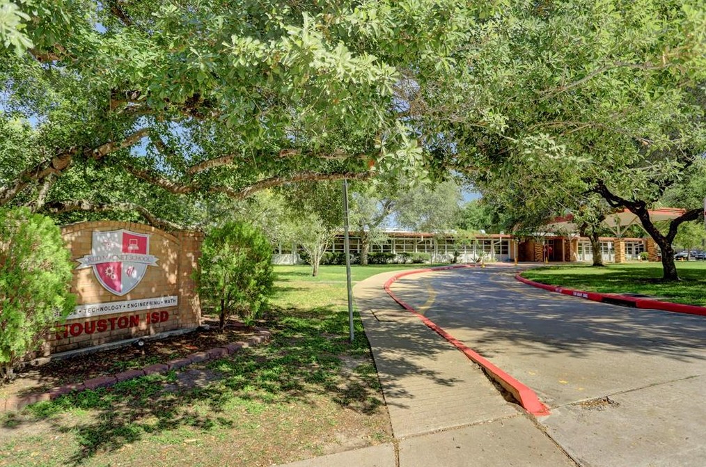 4551 Warm Spg Rd, Houston TX  77035-6027 exterior