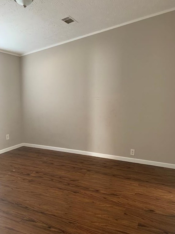 11814 Kingslake Forest Dr, Houston, TX 77044