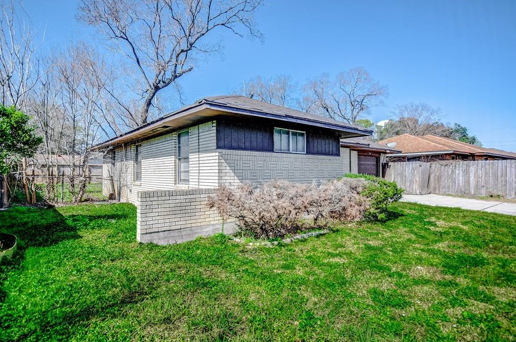 2118 Orean St, Houston, TX 77034-1225