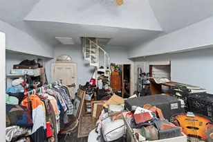 916 Sealy St, Galveston, TX 77550 - Photo 32