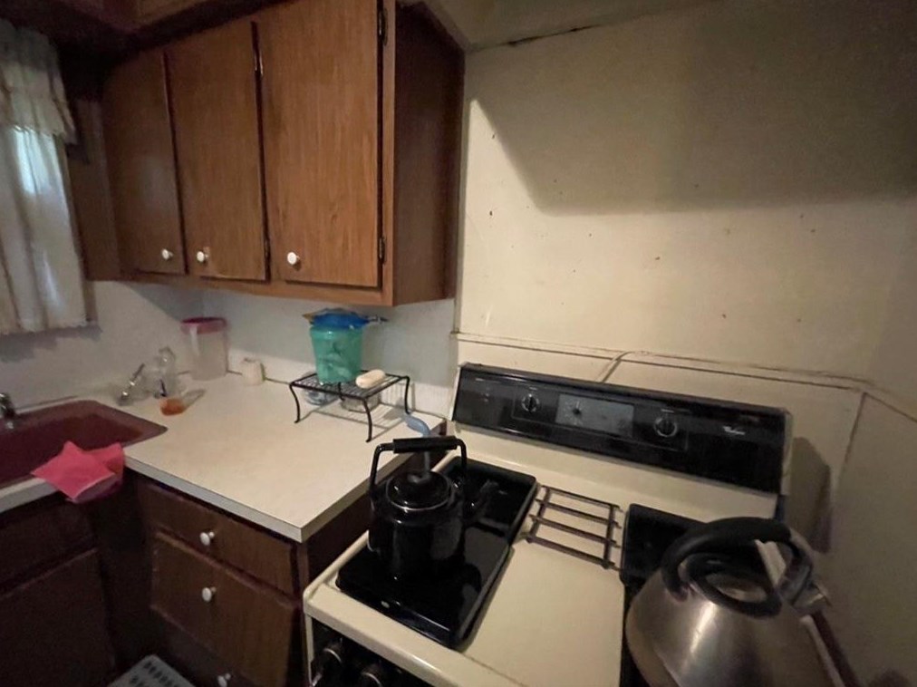 7435 Kingsley St, Houston TX  77087-4524 exterior