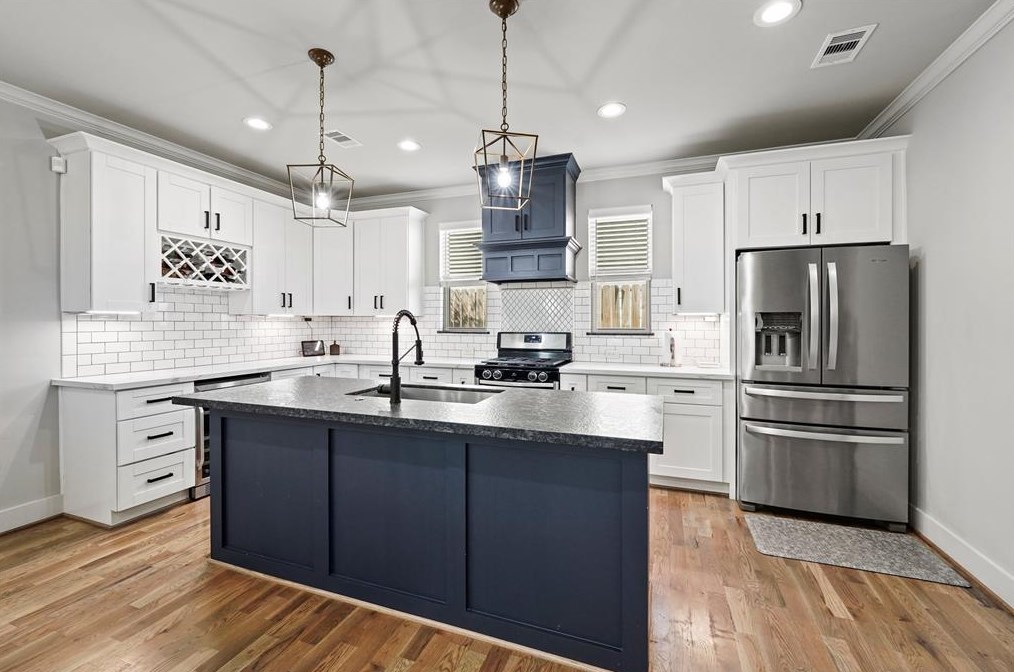 921 33 St, Houston TX  77022-5104 exterior