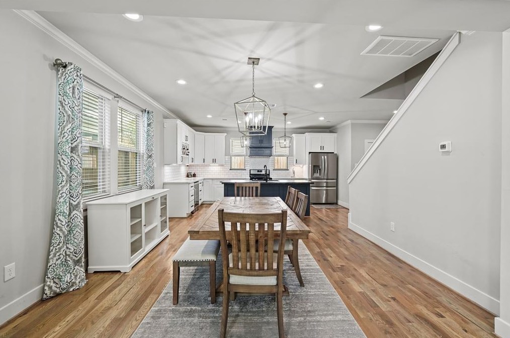 921 33rd St, Houston TX  77022-5105 exterior