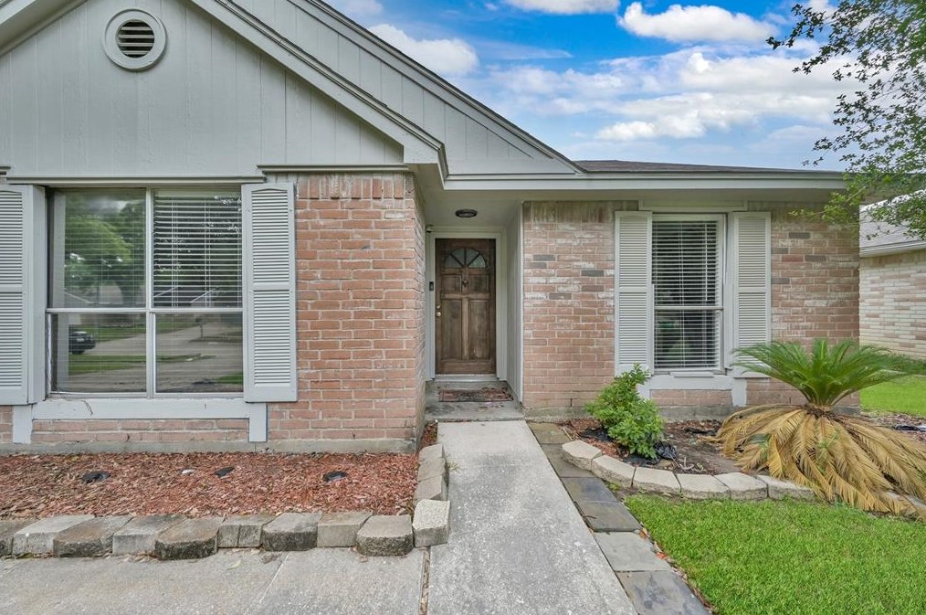 24015 Lone Elm Dr, Spring, TX 77373-6338