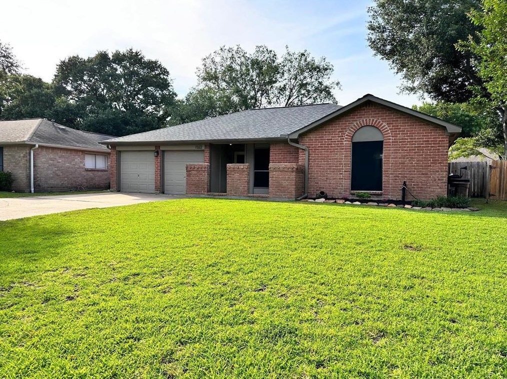 1322 Valley Landing Dr, Katy, TX 77450-4512