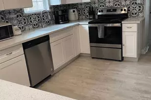 6716 Jefferson Blvd, Groves, TX 77619 - Photo 6