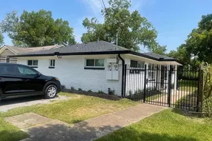 4511 Alvin St, Houston, TX 77051 - Photo 2