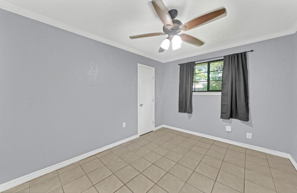 11015 Sageleaf Ln, Houston TX  77089-3913 exterior