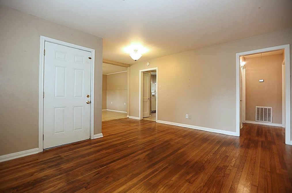 1618 Chippendale Rd, Houston, TX 77018