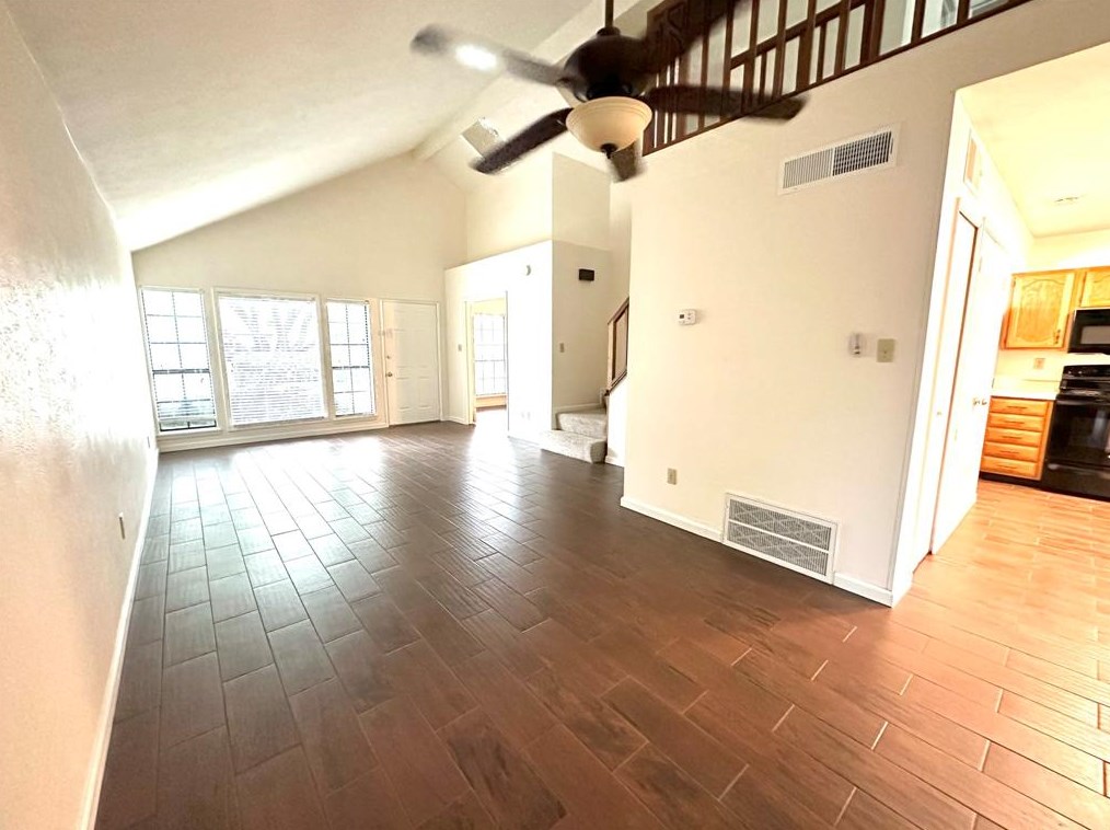 10118 Spotted Horse Dr, Houston, TX 77064