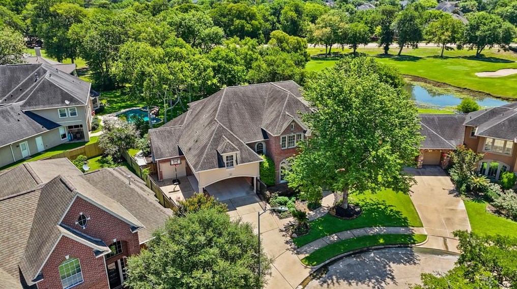 1706 Peppervine Way, Sugar Land TX  exterior