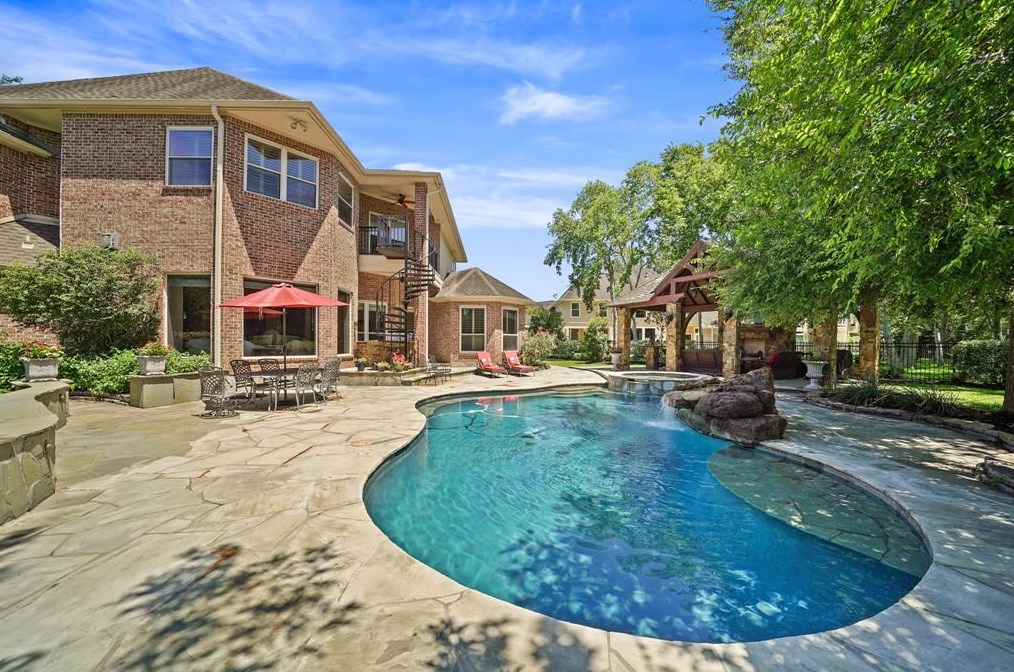1706 Peppervine Way, Sugar Land TX  exterior