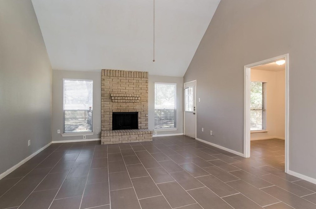 2331 Rolling Glen Dr, Spring, TX 77373