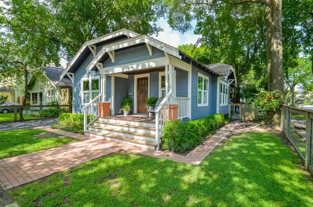 945 Allston St, Houston TX  77008-6819 exterior