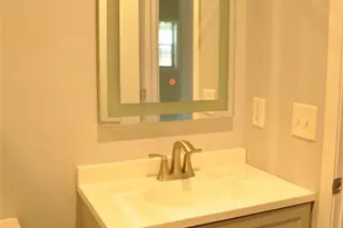 1939 Alta Vista St, Houston, TX 77023 - Photo 14