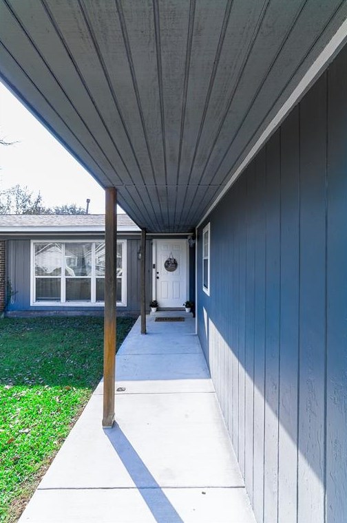 5718 Winding Creek Way, Houston TX  77017-6817 exterior