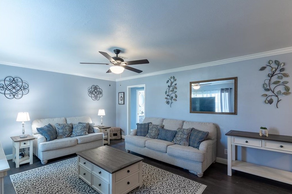 5718 Winding Crk Way, Houston TX  77017-6816 exterior