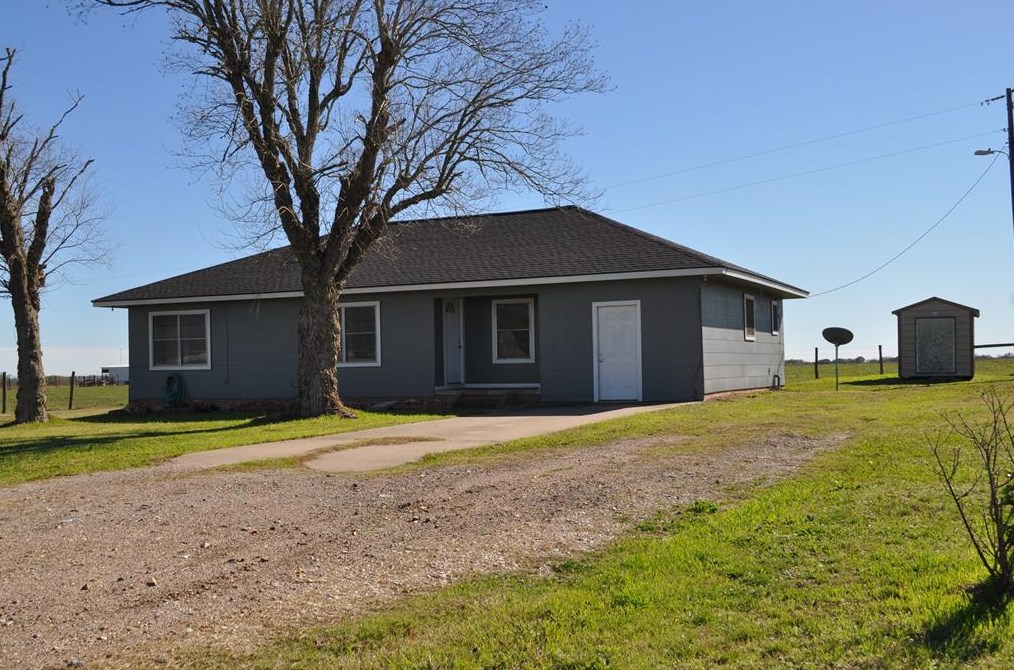 2620 Old Chappell Hill Rd, Brenham, TX 77833