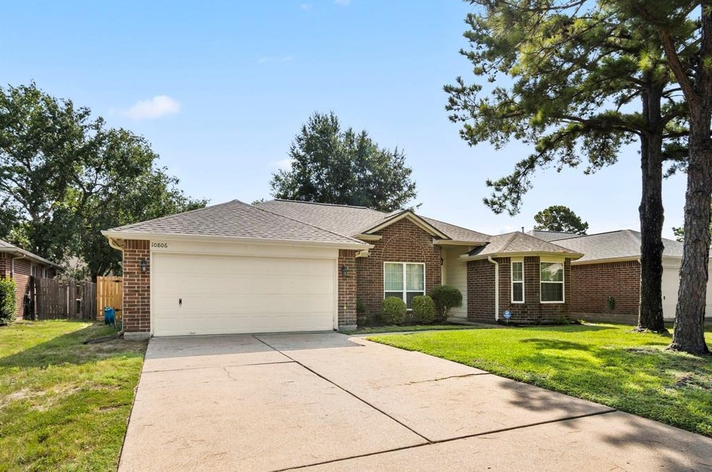 10806 Great Bridge Dr, Houston, TX 77065-4244