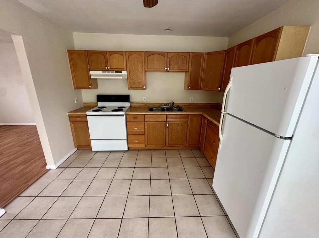 2109 Alabama St, Baytown TX  77520-6113 exterior