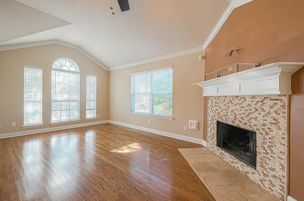 11015 Warath Oak Ct, Houston, TX 77065