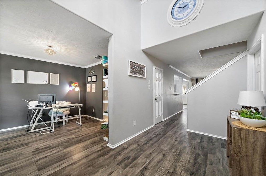 5302 Trammel Dr, Spring, TX 77388-3286