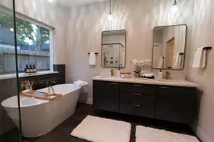 10023 Piping Rock Ln, Houston, TX 77042 - Photo 14