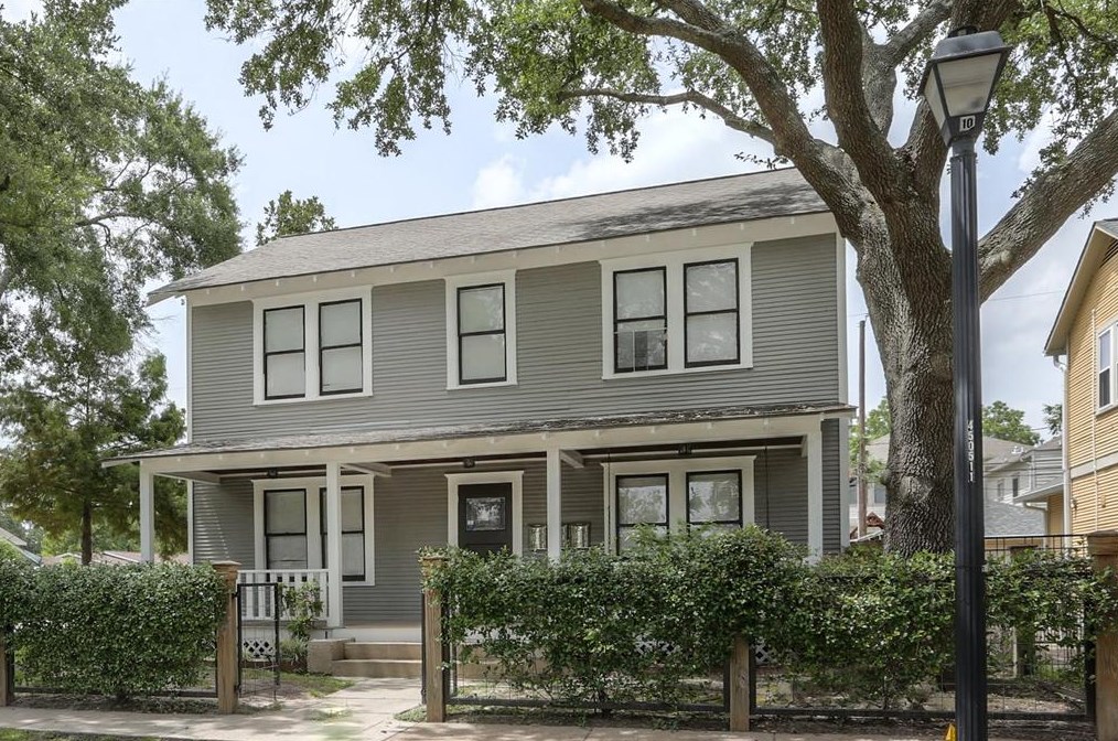 1035 Omar St, Houston, TX 77009-6538